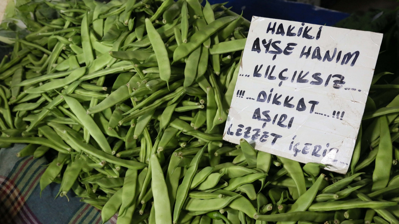 Kış bu yıl çetin geçince pazarda fiyatlar cep yakıyor: Ayşekadın fasulyenin kilosu 100 lira!