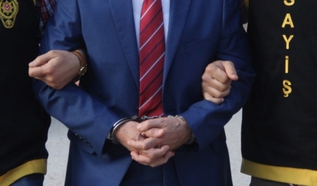 Bir dönemin çok tartışılan rektörü Prof. Dr. İsrafil Kurtcephe FETÖ'den gözaltında!