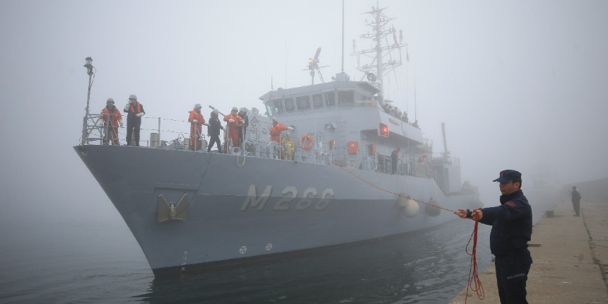 Mayın tarama gemisi "TCG Amasra" İğneada açıklarında!