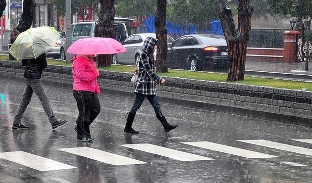 Meteorolojiden 5 il için sağanak ve dolu uyarısı...