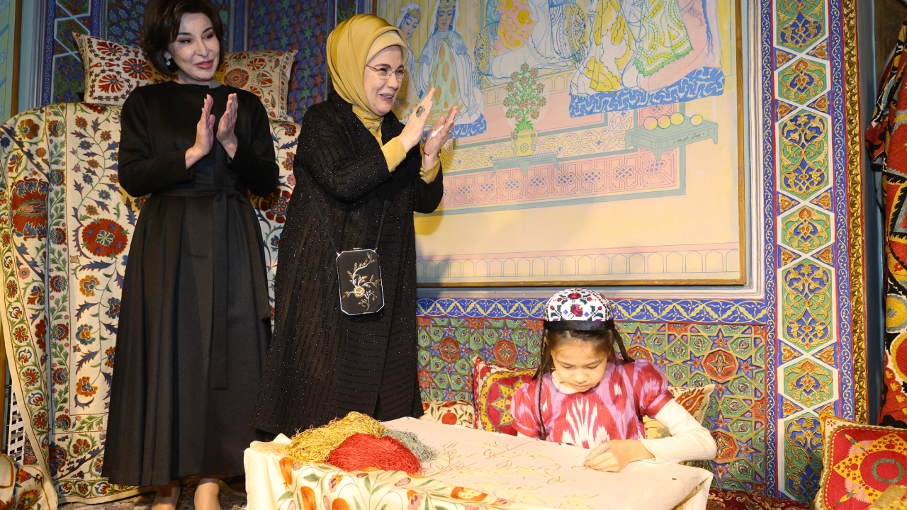 Emine Erdoğan, Özbekistan Cumhurbaşkanı Mirziyoyev'in eşi Ziroat Mirziyoyeva ile görüştü