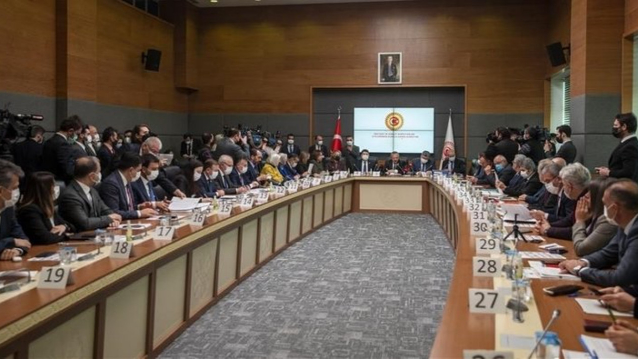 Komisyonda kabul edildi: Kadına ve sağlık çalışanlarına şiddete cezalar artıyor! Kravat indirimine son...
