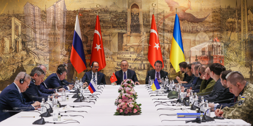 Medinskiy: Ukrayna'yla yapılan görüşmeler yapıcı geçti