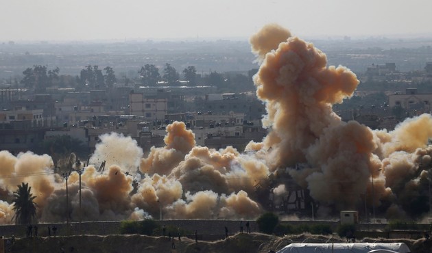 Mısır, Libya'daki terör kamplarını bombaladı...
