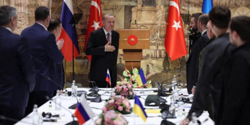 Ukrayna heyetinden barış müzakereleri sonrası ilk açıklama: Garantör olmasını istediğimiz ülkeler arasında Türkiye de var!