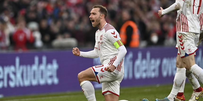 Christian Eriksen kalp krizi geçirdiği stada golle döndü... Danimarka evinde Sırbistan'ı 3-0 mağlup etti