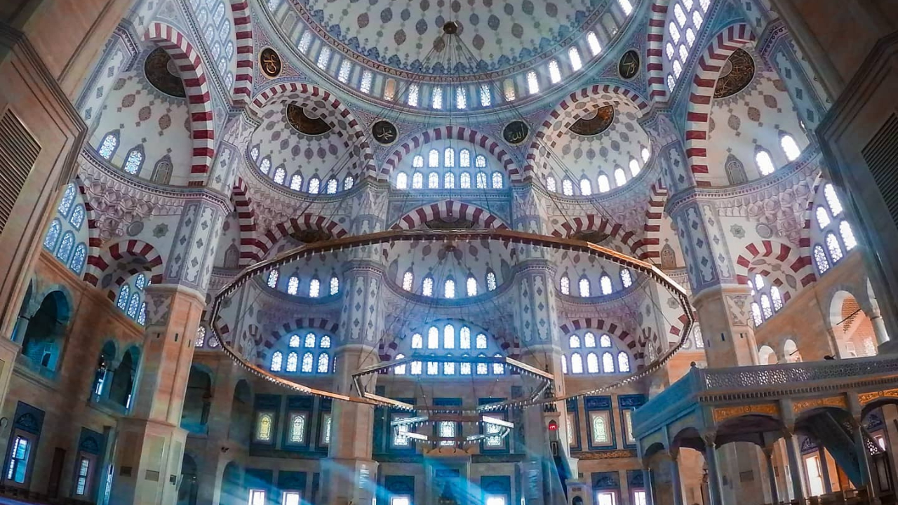Adana Ramazan İmsakiyesi 2022 • 2 Nisan Cumartesi Adana iftar, sahur, teravih vakti