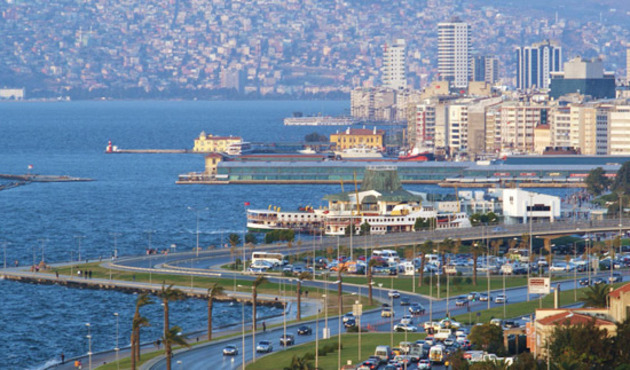 Fitch'den İzmir kararı! Kentin ulusal kredi notu değişti...