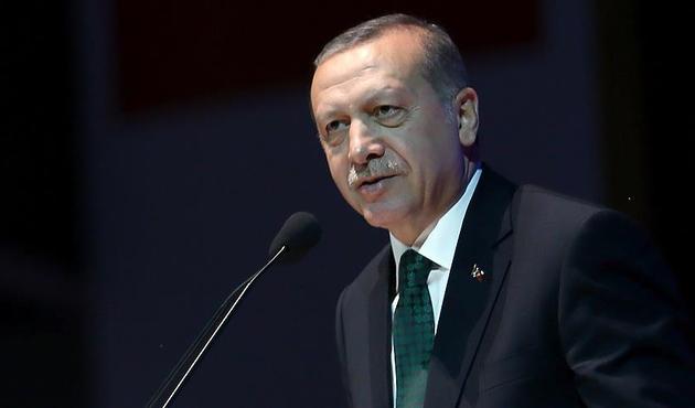 Erdoğan şehit yakınları'na seslendi: "Devletimiz hainlerden temizlenmiştir!"