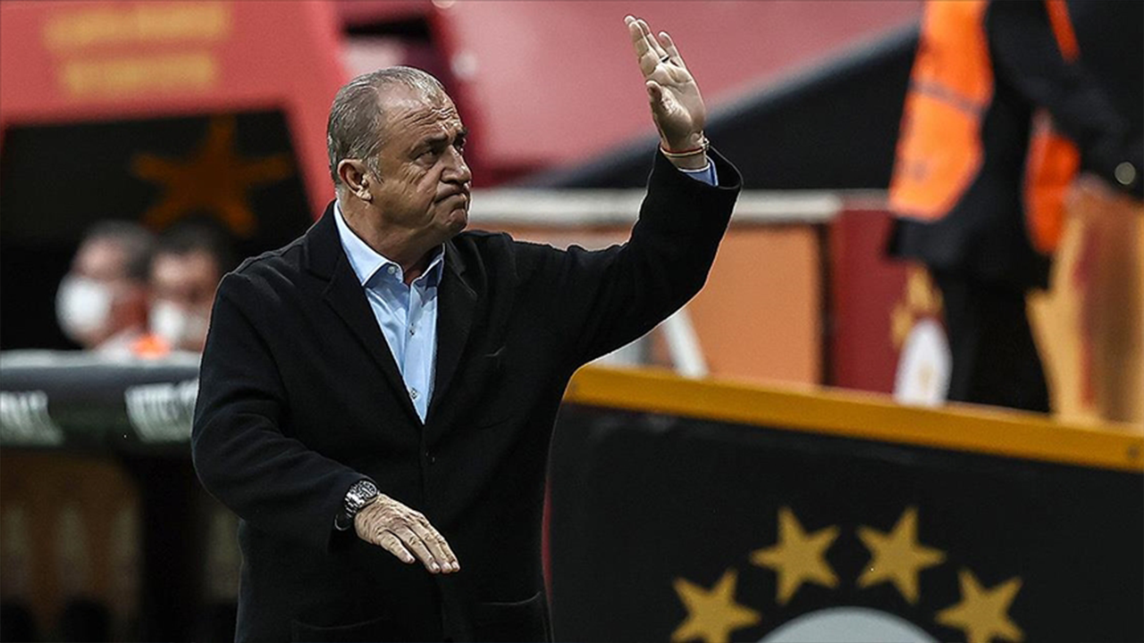 Galatasaraylılar sosyal medyada Fatih Terim'e sahip çıktı!