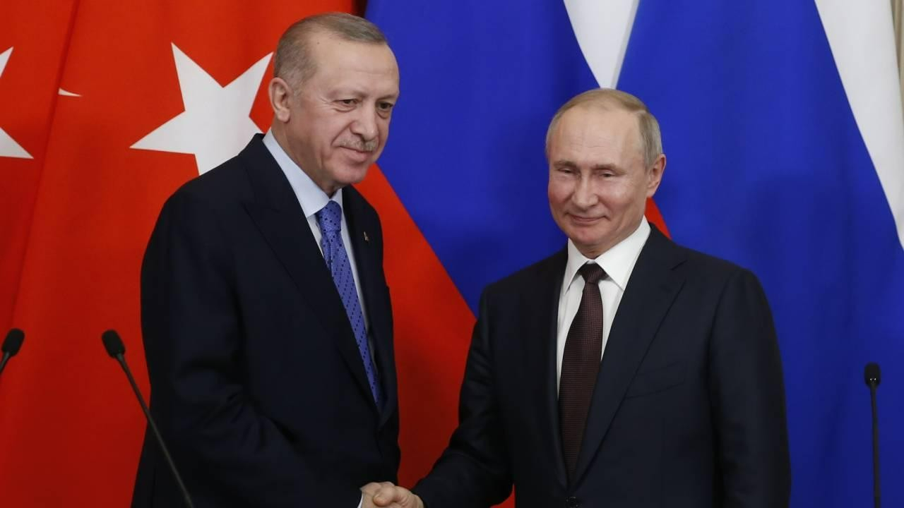 Cumhurbaşkanı Erdoğan'dan Putin'e Zelenskiy ile zirve çağrısı!