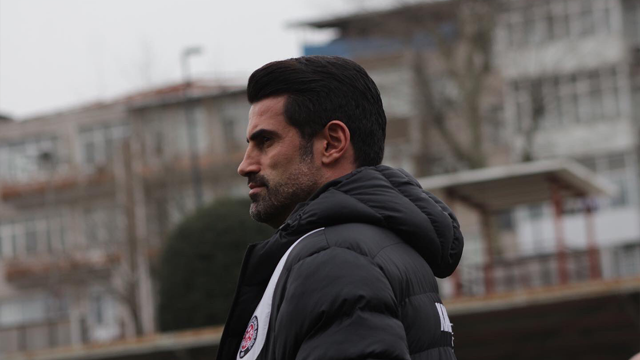 Volkan Demirel: "Geriden oyun kurma fetişi var!"