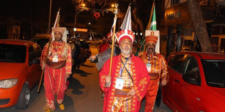 Vatandaşlara sahur sürprizi: Tekirdağ'da vatandaşlar sahura mehter marşlarıyla kaldırıldı!