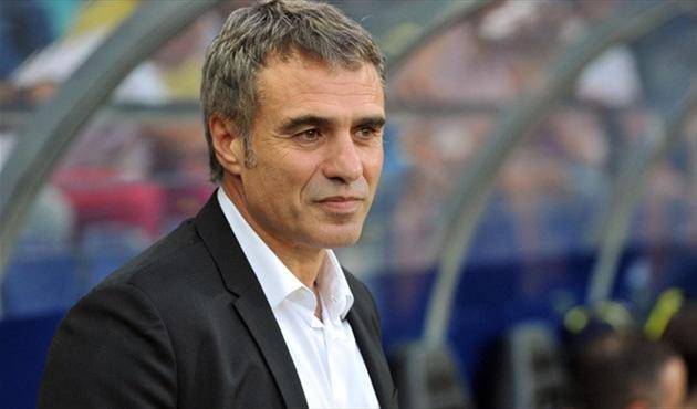 Ersun Yanal'ı kızdıran soru! Basın toplantısını terk etti...