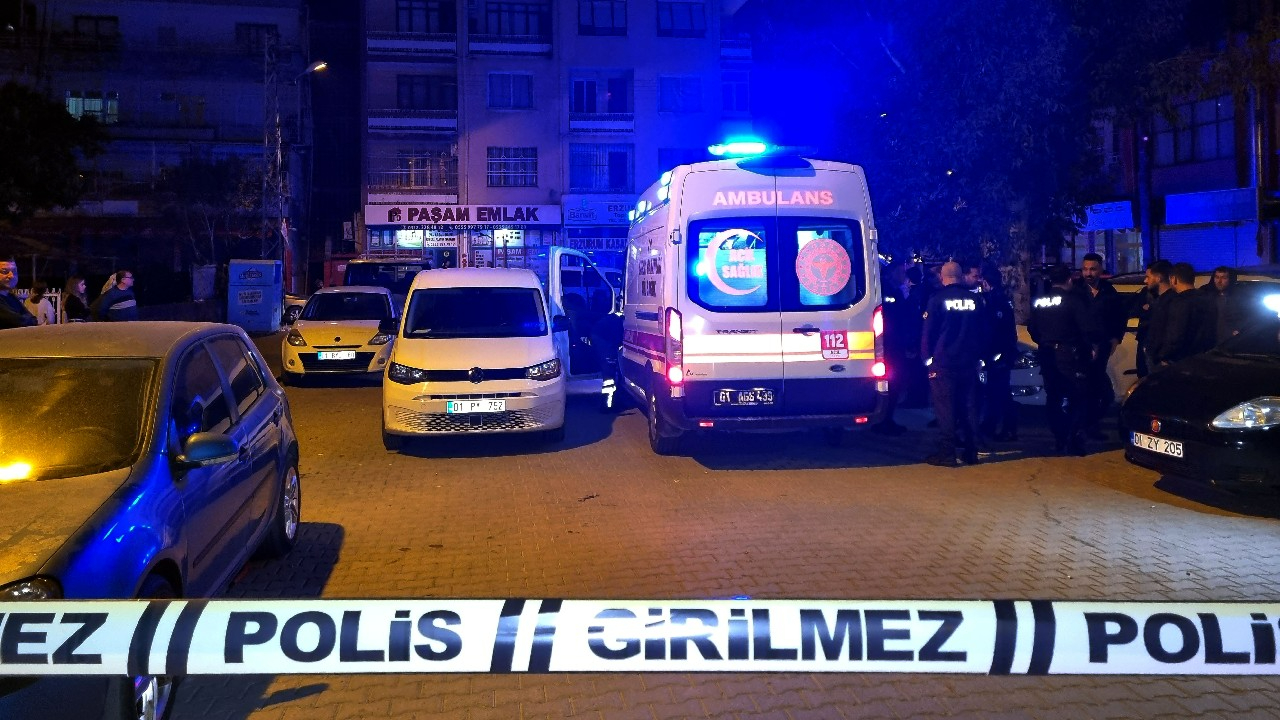 Sokak ortasında silahlı çatışma: Ölü ve yaralılar var!