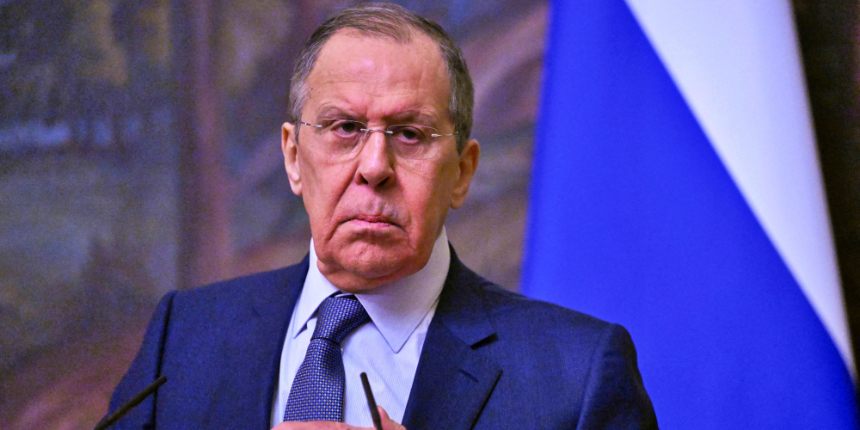 Lavrov'dan planlanan kritik Putin-Zelenskiy buluşması açıklaması!