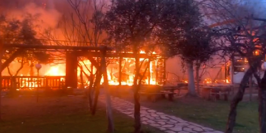 Olimpos'ta pansiyon yangını korkuttu