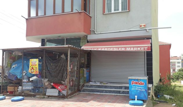 Market sahibini öldürüp kasadaki paraları çaldı...