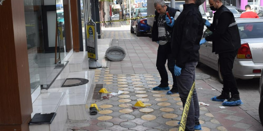 Evlilik için ailesini ikna edemeyince 4. kattan atladı!