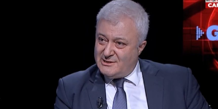 Tuncay Özkan: Terörist muamelesi gördüğüm süreçte Merhum Erbakan bana dost elini uzattı