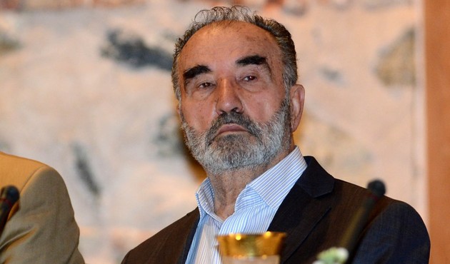 Yeni Şafak yazarı Hayrettin Karaman kanser tedavisi görüyor