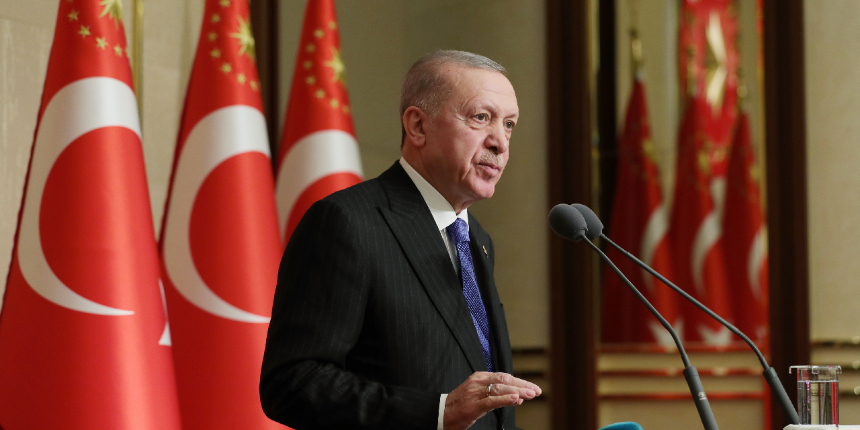 Cumhurbaşkanı Erdoğan: Öğretmenlerimizin 60 yıllık hayalini gerçeğe dönüştürdük