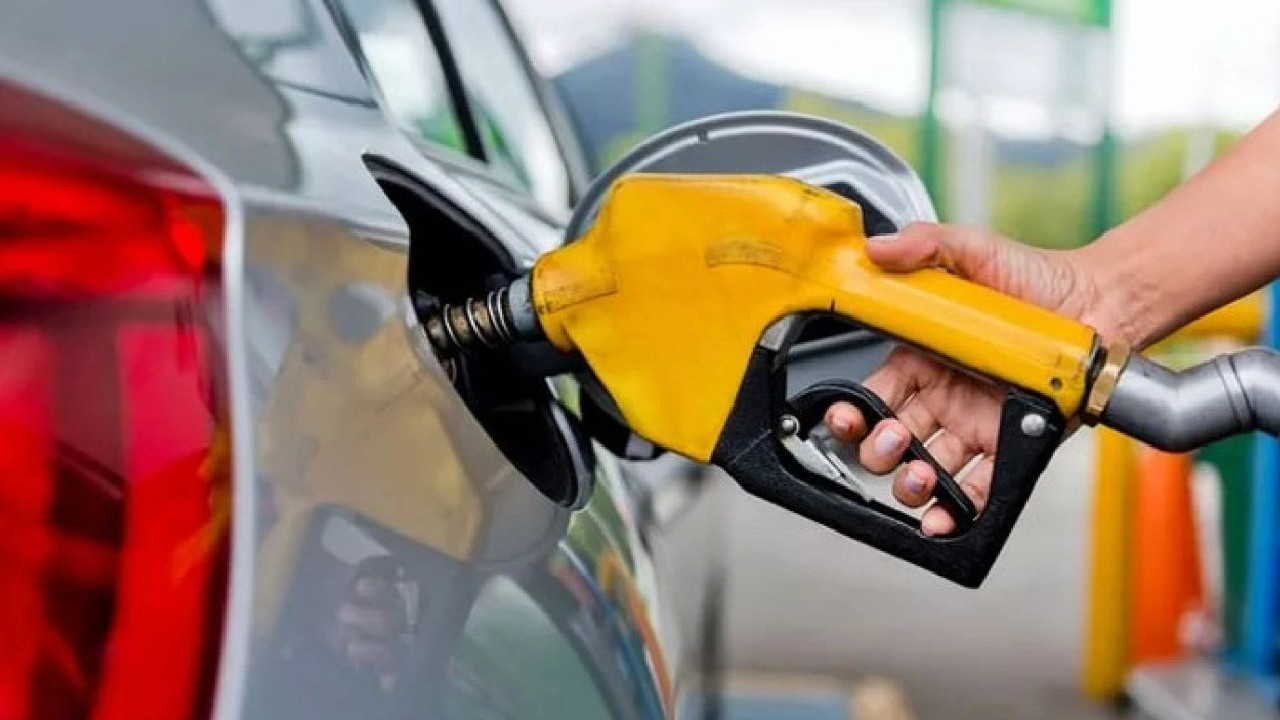 İndirim serisine ara: Motorine 1 lira 79 kuruş zam bekleniyor!