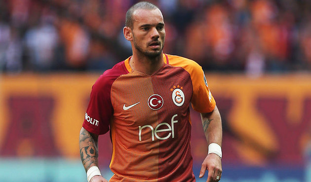 Sneijder çıkan o haberlere yanıt verdi