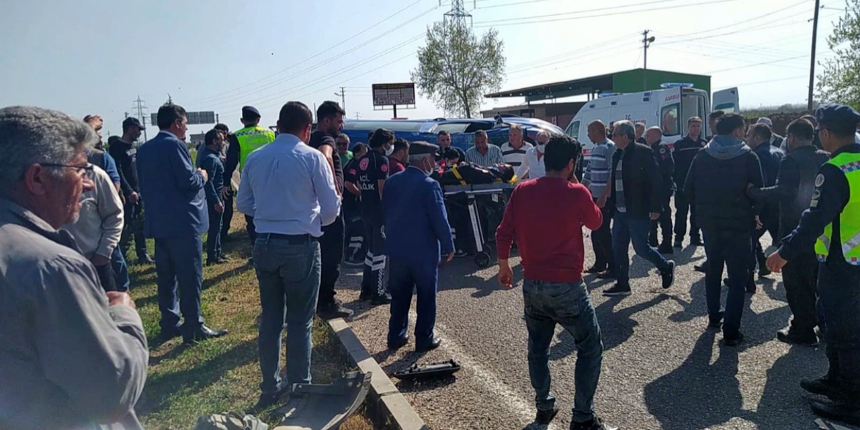 Adana'dan acı haber: Jandarma minibüsüyle otomobil çarpıştı! 2 asker şehit oldu...