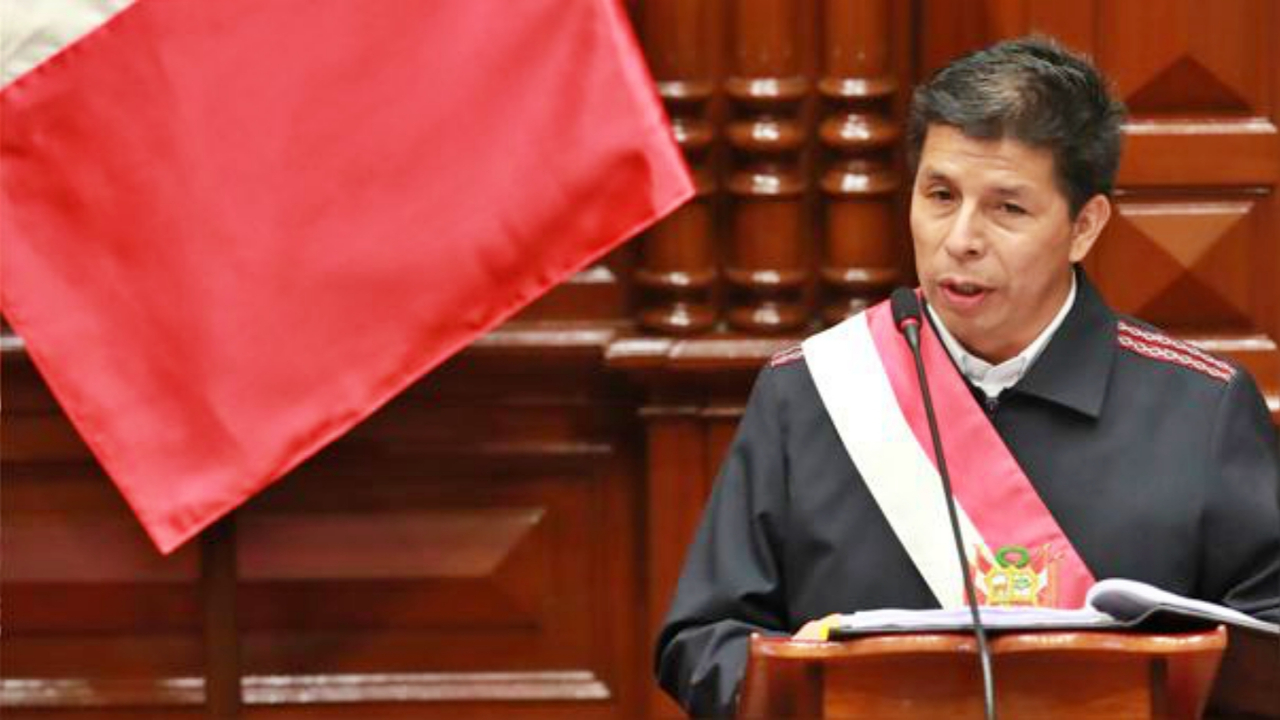 Peru'da Kongre, Devlet Başkanı Castillo'dan istifa etmesini istedi!