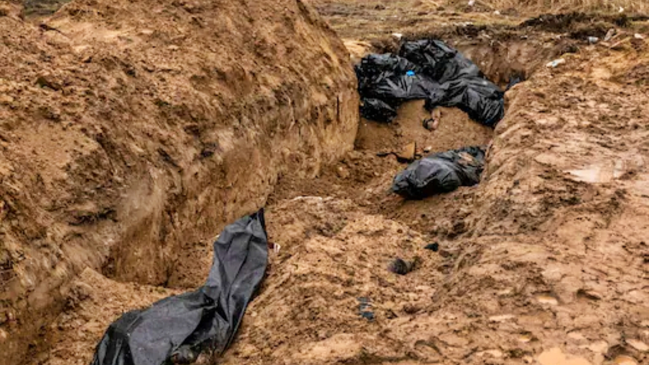 Ukrayna Başsavcısı: Kiev'in etrafında 1200'den fazla ceset bulundu!