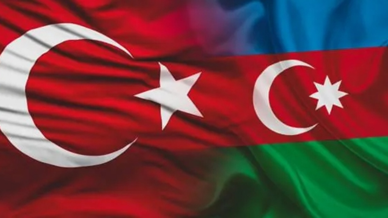 Azerbaycanlı ve Türk iş insanları iftarda bir araya geldi