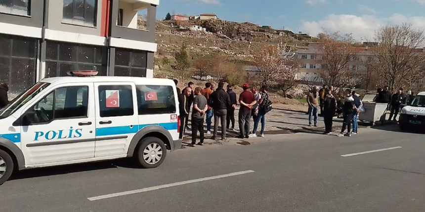 15 yaşındaki kız, 11. kattan zemine çakıldı!