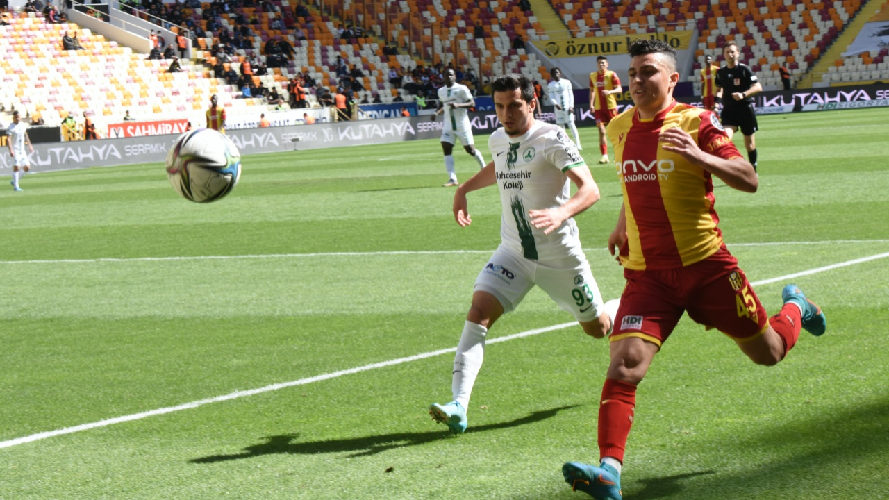 Yeni Malatyaspor Süper Lig'den düşen ilk takım oldu... Giresunspor'dan tek golle 3 puan