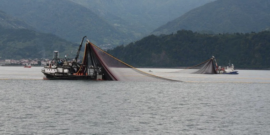 Karadeniz alarm veriyor: Deniz sıcaklığı 2 derece arttı
