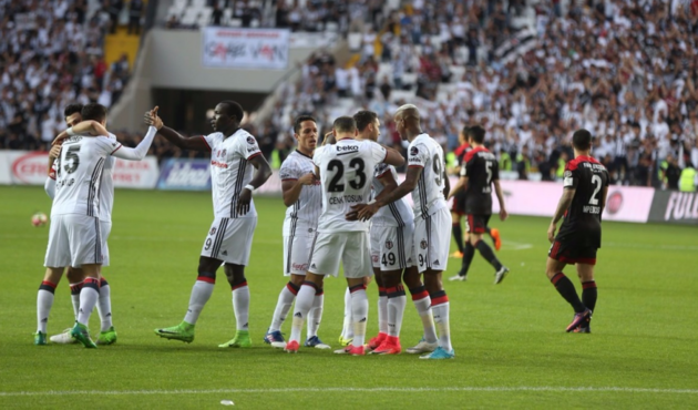 Beşiktaş 3. yıldızı taktı: Kasayı doldurdu!