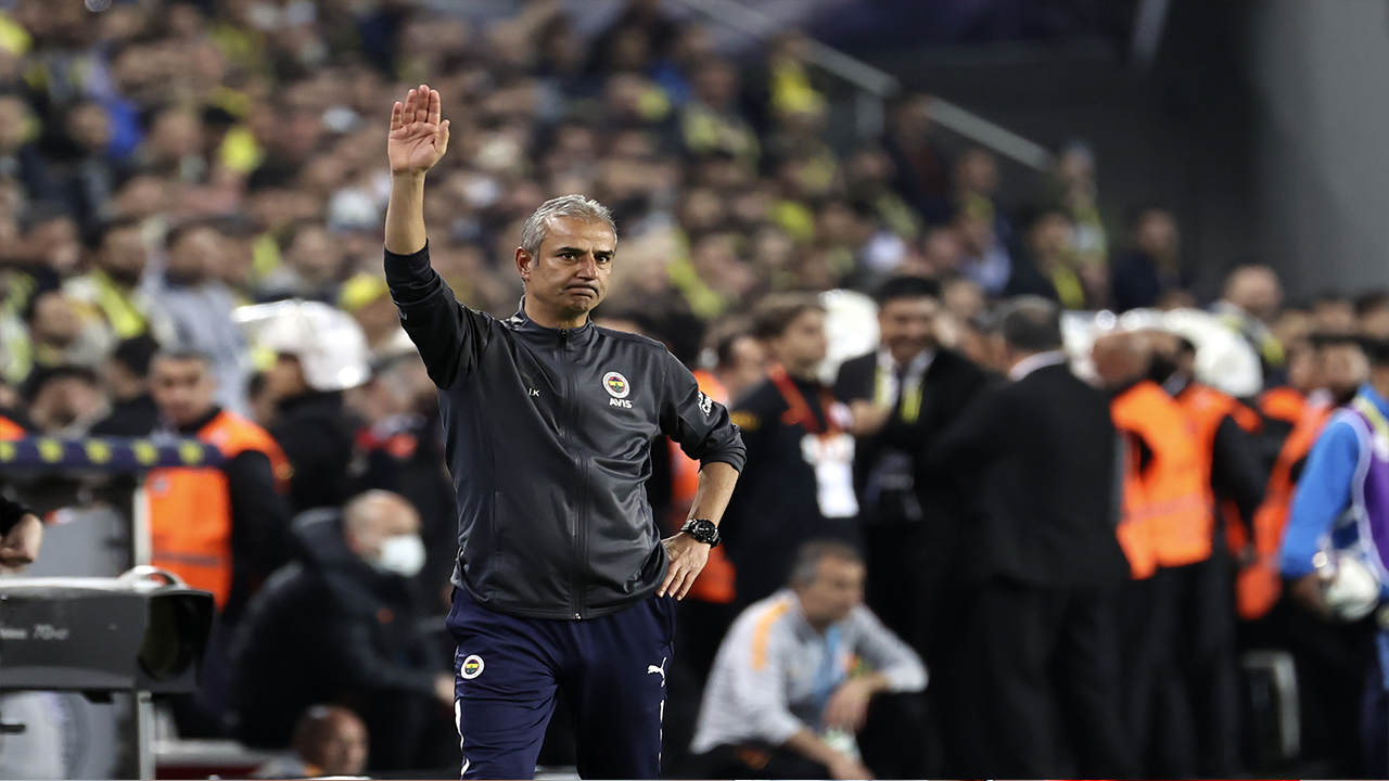 İsmail Kartal'dan büyük başarı: Fenerbahçe tarihinin en iyi Türk hocası!