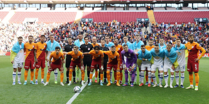 Galatasaray ile Mircea Lucescu'nun takımı Dinamo Kiev özel maçta karşı karşıya geldi...
