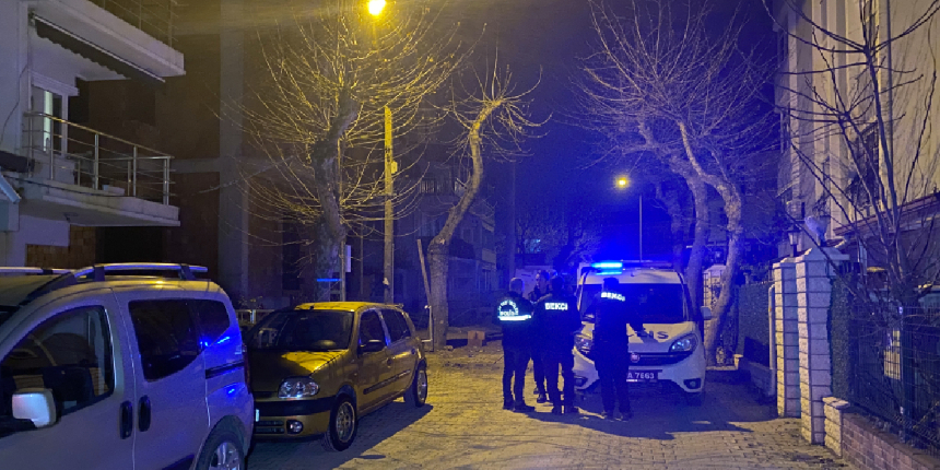 Alkollü koca, eşini göğsünden bıçakladı!
