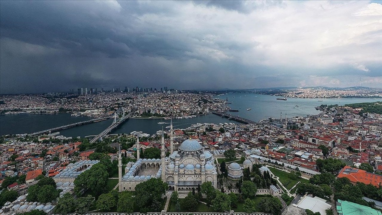 Türkiye'yi bugün bulutlu bir hava bekliyor: Sıcaklıklar 4 derece artacak!