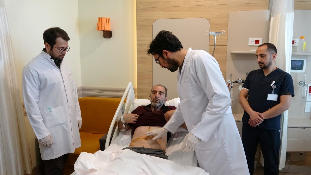 Halsizlik şikayetiyle gittiği hastanede hayati riski olduğunu öğrendi