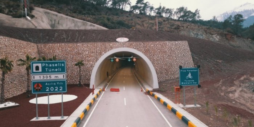 Turizmin kalbinde ulaşımı rahatlatacak Phaselis Tüneli bugün açılıyor: 20 milyon liralık tasarruf sağlayacak...