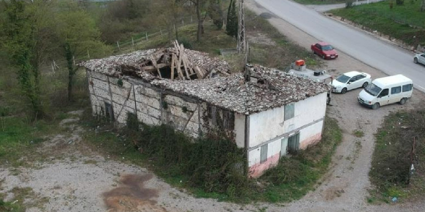 Sinop’ta 167 yıllık cami, bakımsızlıktan viraneye döndü