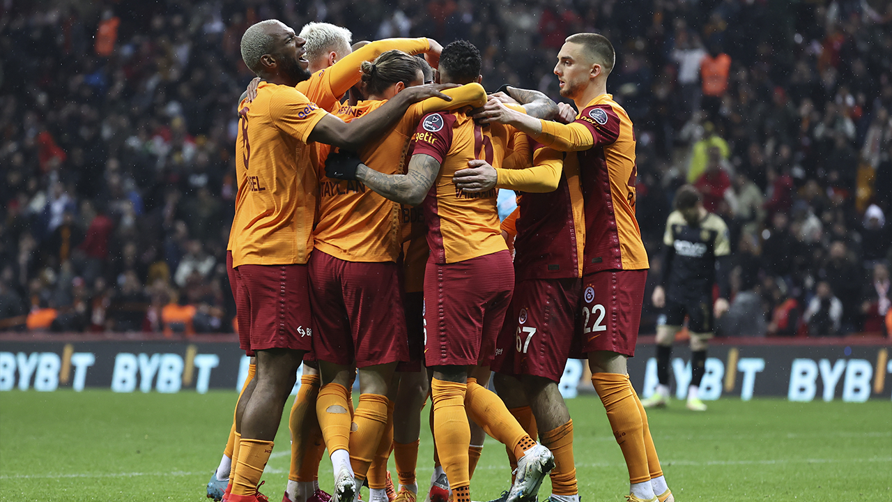 ÖZET | Galatasaray, Yeni Malatyaspor'u 2-0 ile geçti!