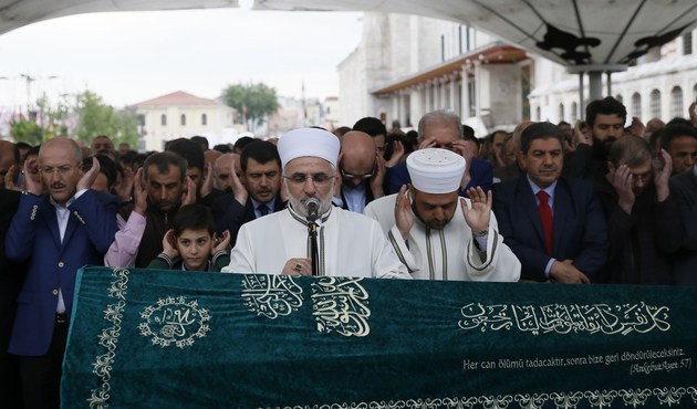 Gazeteci Kadir Demirel son yolculuğuna uğurlandı...