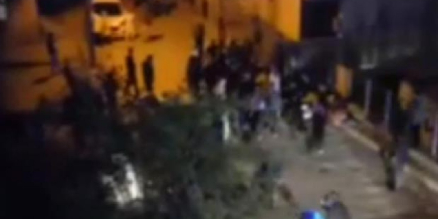 Oyun oynayan çocukların gürültüsü kavga çıkardı: Yaralılar var!