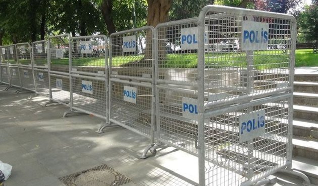 Bariyerlerle kapatıldı! Taksim'de güvenlik önlemleri...