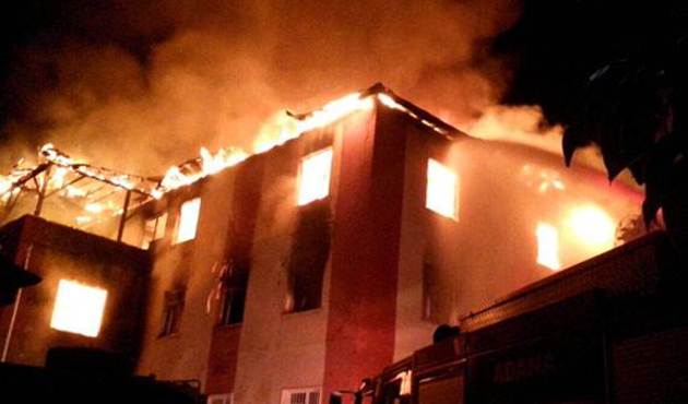 11'i öğrenci, 12 kişinin öldüğü yurdun müdürü itfaiyeyi suçladı!