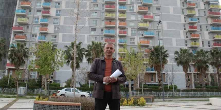 Kiraya yüzde 100 zam isteyen ev sahibinin yaptığı 'pes' dedirtti: Kiracı, pantolon ve gömlekle kaldı