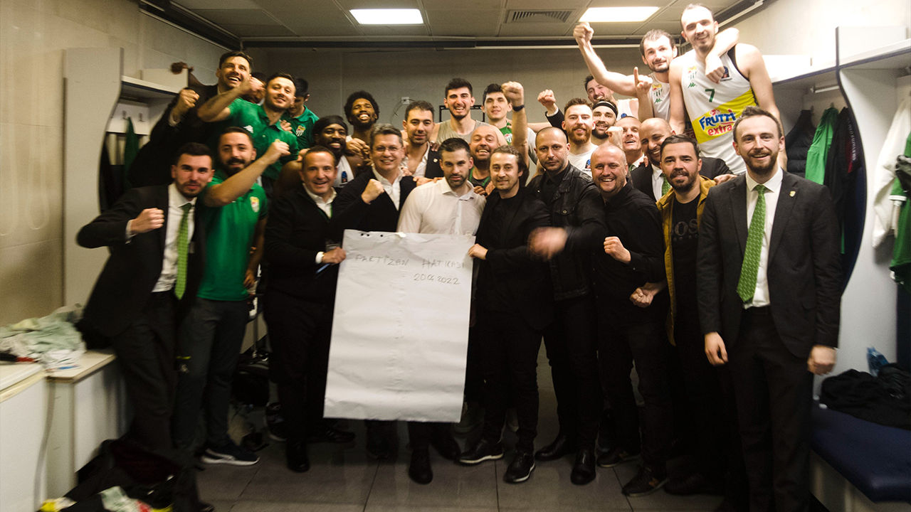 Uzatma sonunda maçı kazanan Bursaspor, çeyrek finale çıktı